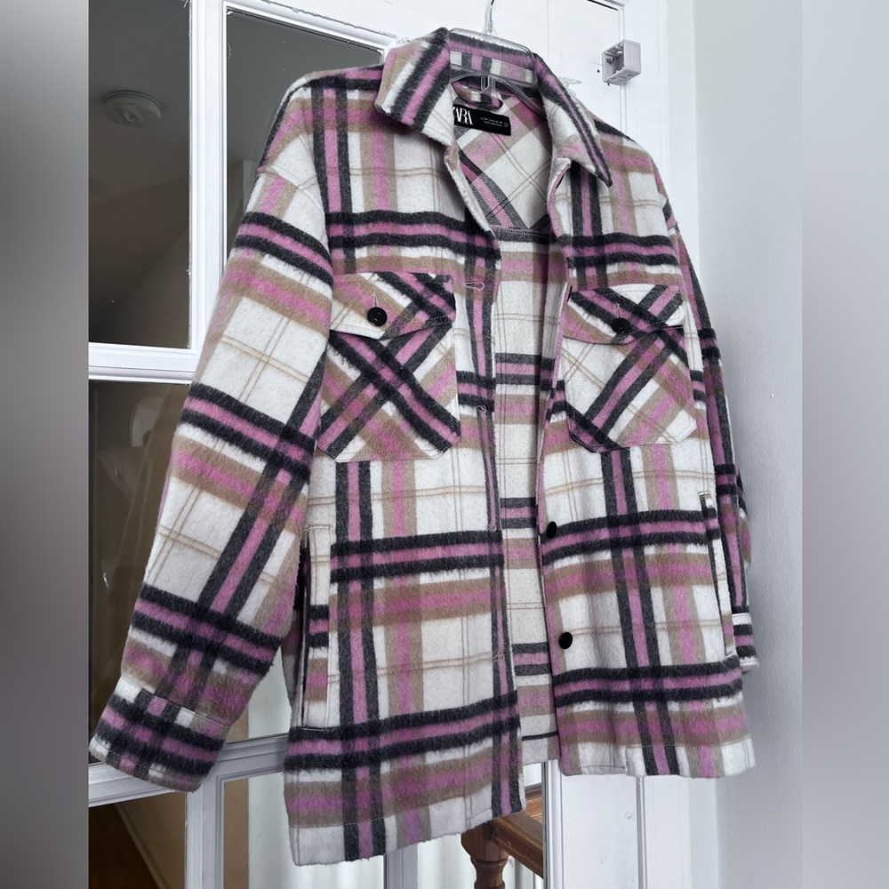 ZARA Plaid Shacket Jacket Pink Cream Black Overshirt Size M Wool Blend - Picture 2 of 5